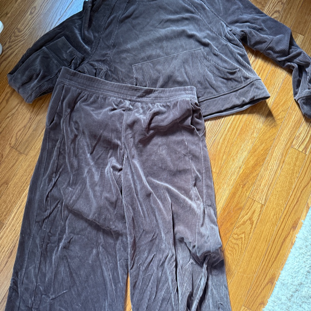 lululemon athletica Brown Lounge Set